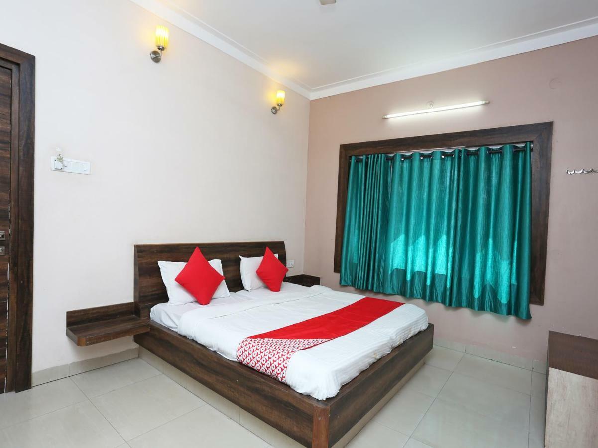 Oyo 29724 Hotel Kokila Resort Jabalpur Exterior foto